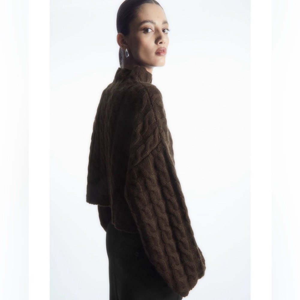 Brand New COS cropped cable-knit turtleneck wool sweater